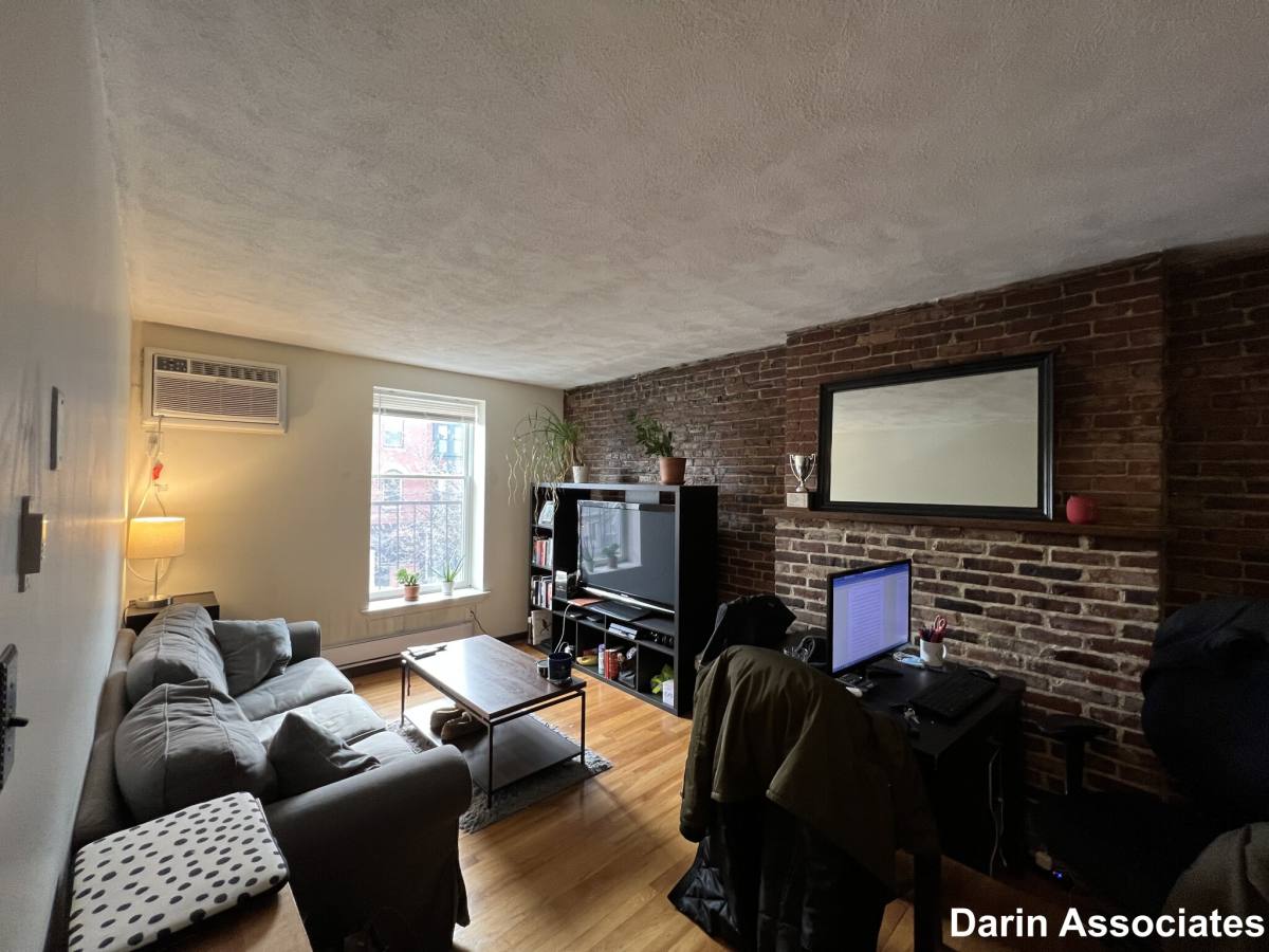 Apartment for rent at 267 Main #2A, Charlestown, MA 02129