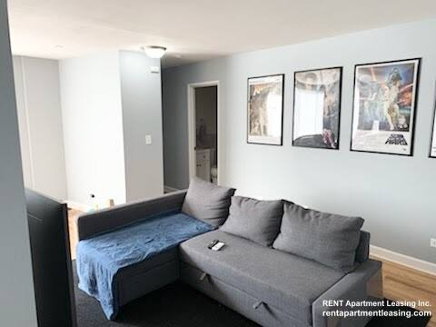 Apartment for rent at 663 W Grace #103, Chicago, IL 60613