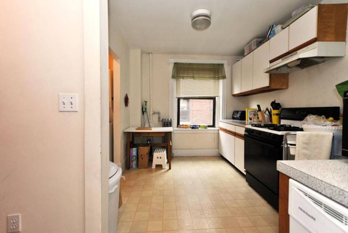 House for rent at 26 Linden St #7, Brookline, MA 02445