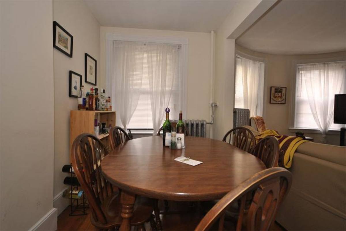 House for rent at 26 Linden St #7, Brookline, MA 02445