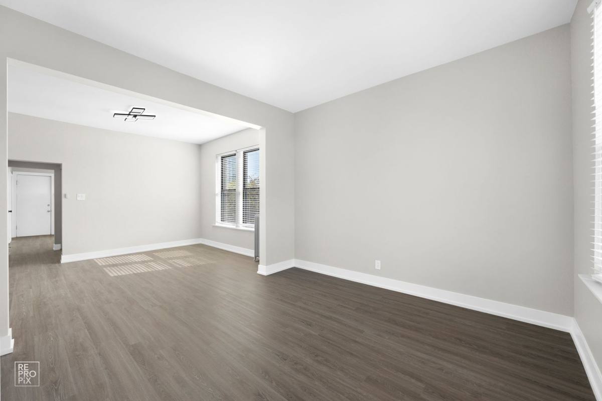 Apartment for rent at 5959-69 W Midway Park, Chicago, IL 60644