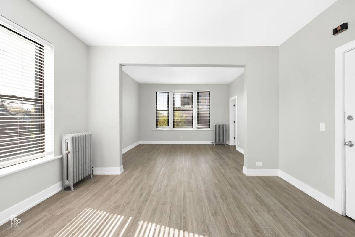 Apartment for rent at 5959-69 W Midway Park, Chicago, IL 60644