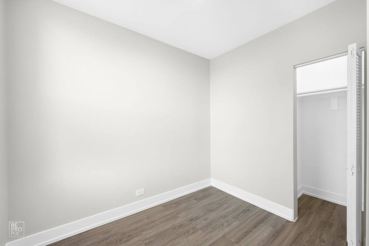 Apartment for rent at 5959-69 W Midway Park, Chicago, IL 60644