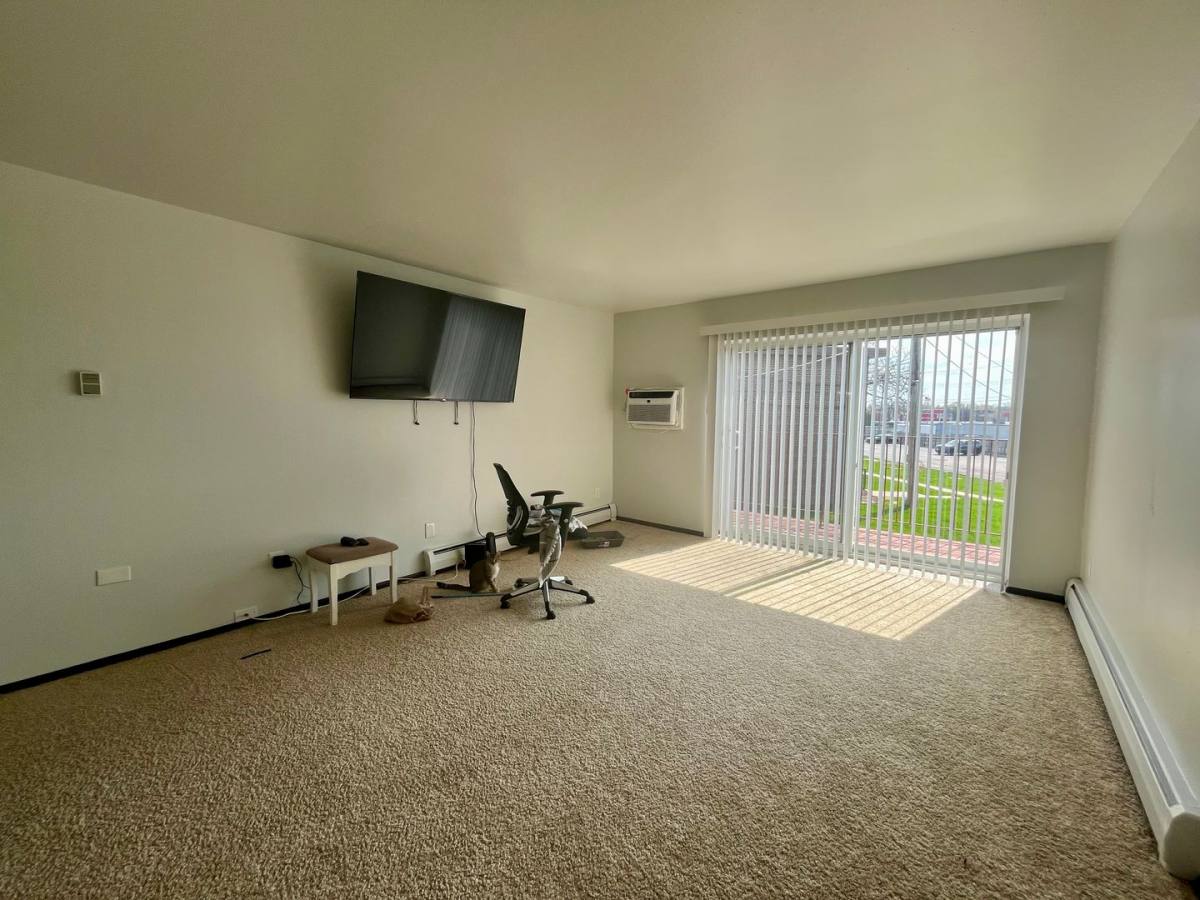 Apartment for rent at 10448 W Montana Ave, Milwaukee, WI 53227