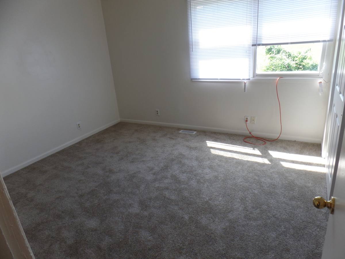 Apartment for rent at 1600 Williamsburg Court, Martinsville, IN 46151