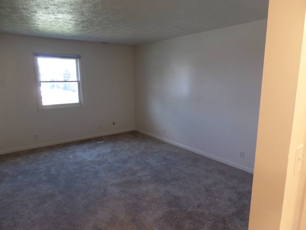 Apartment for rent at 1600 Williamsburg Court, Martinsville, IN 46151