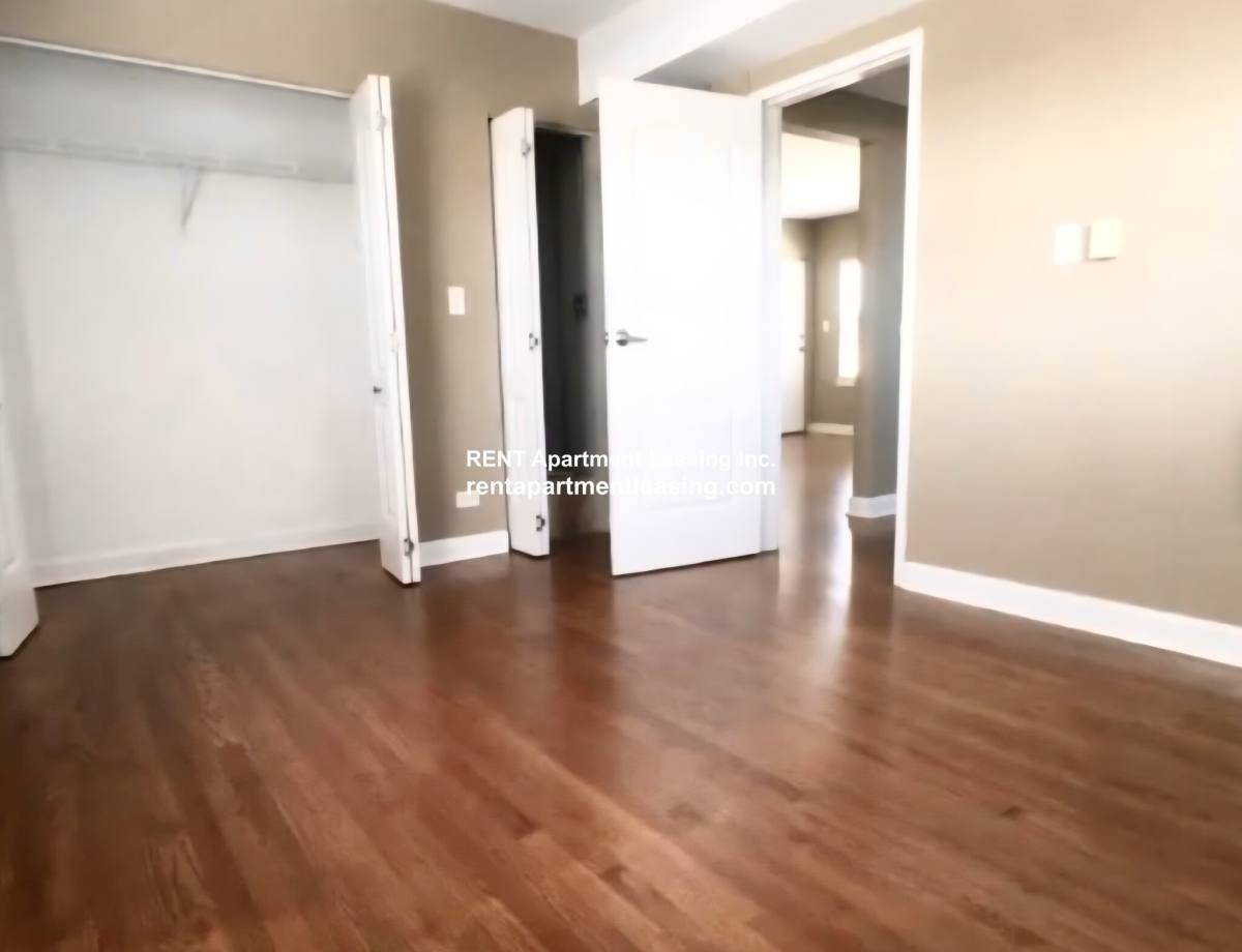 Apartment for rent at 7626 N Milwaukee Ave #1A, Niles, IL 60714