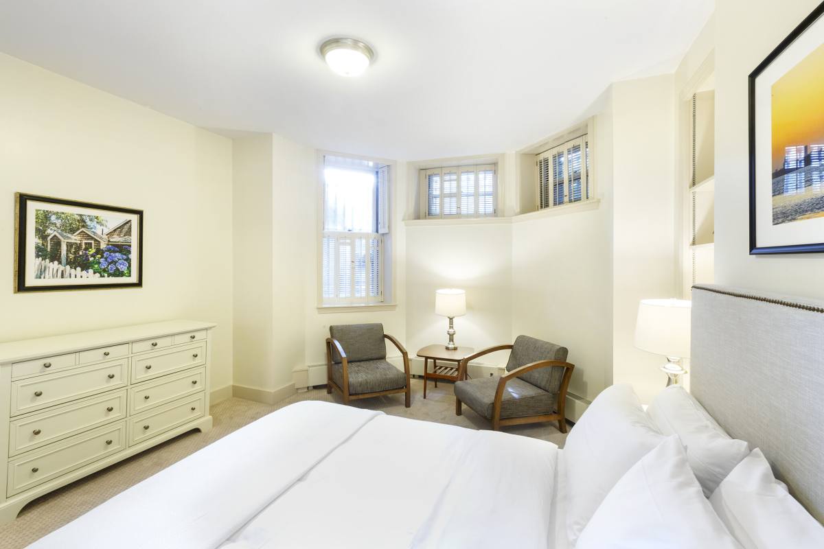 Apartment for rent at 387 Commonwealth Ave #B, Boston, MA 02115