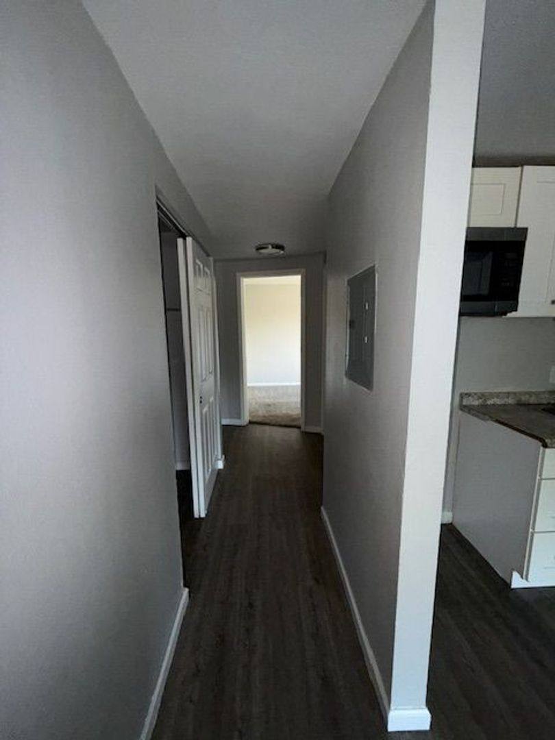 Apartment for rent at 848 Riverview Terrace, Dayton, OH 45402
