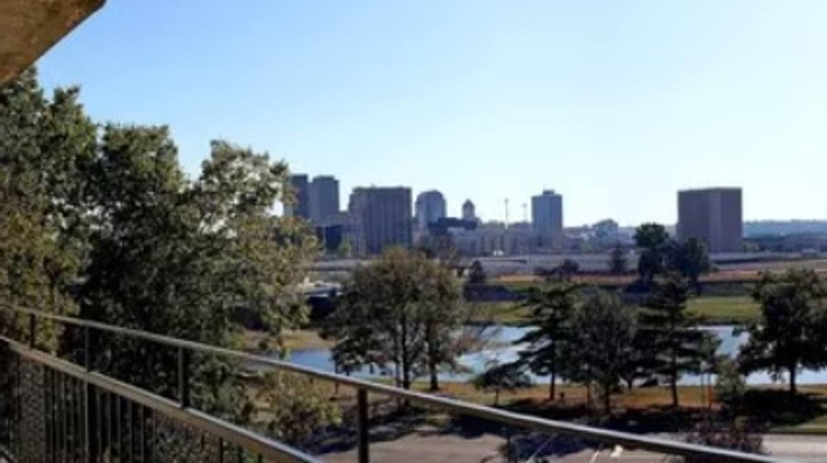 Apartment for rent at 848 Riverview Terrace, Dayton, OH 45402
