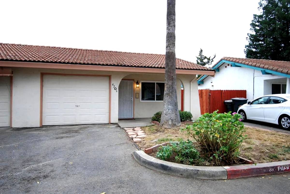 Apartment for rent at 4206-4208 Casa Blanca Lane, Carmichael, CA 95608