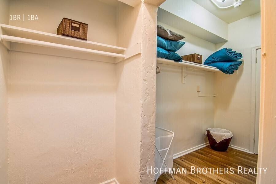 Apartment for rent at 5233 Monte Vista St #402, Los Angeles, CA 90042
