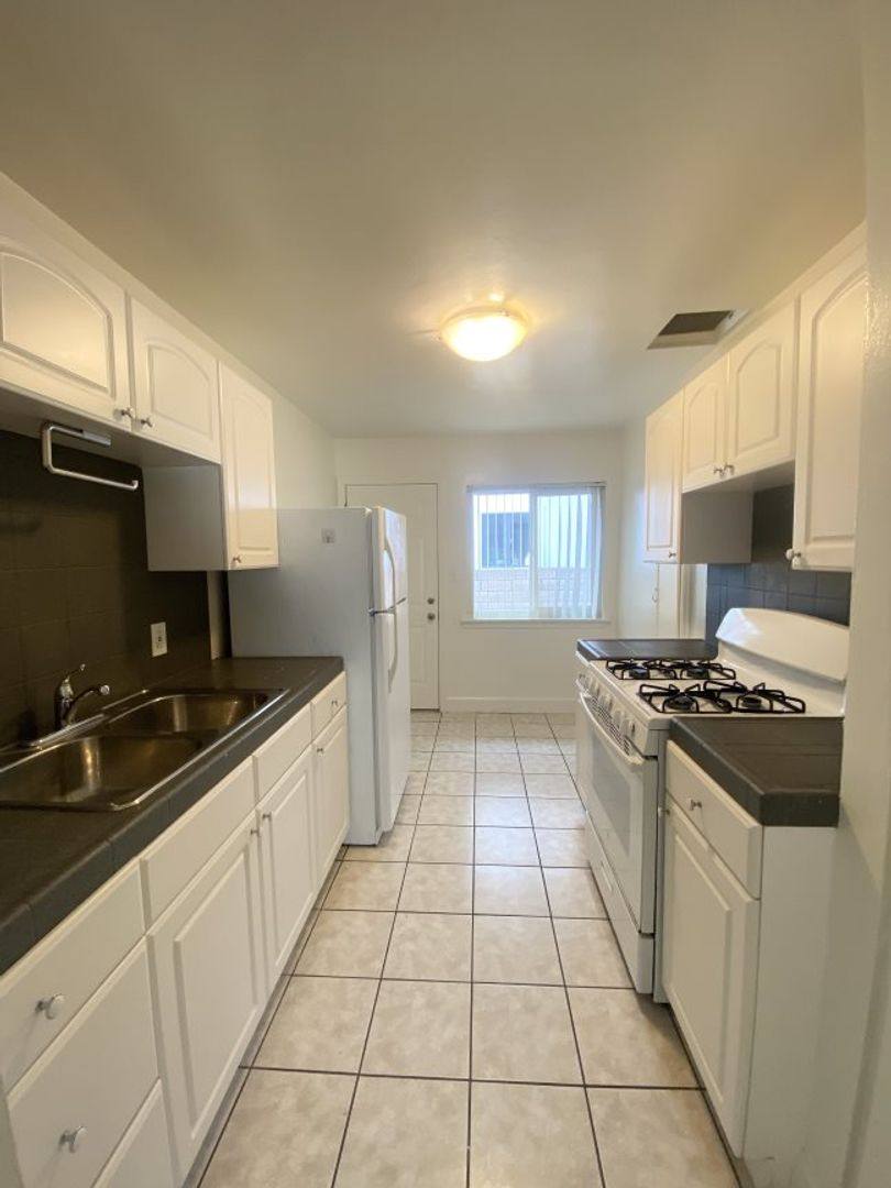 Apartment for rent at 1633-1639 Hornblend St, San Diego, CA 92109