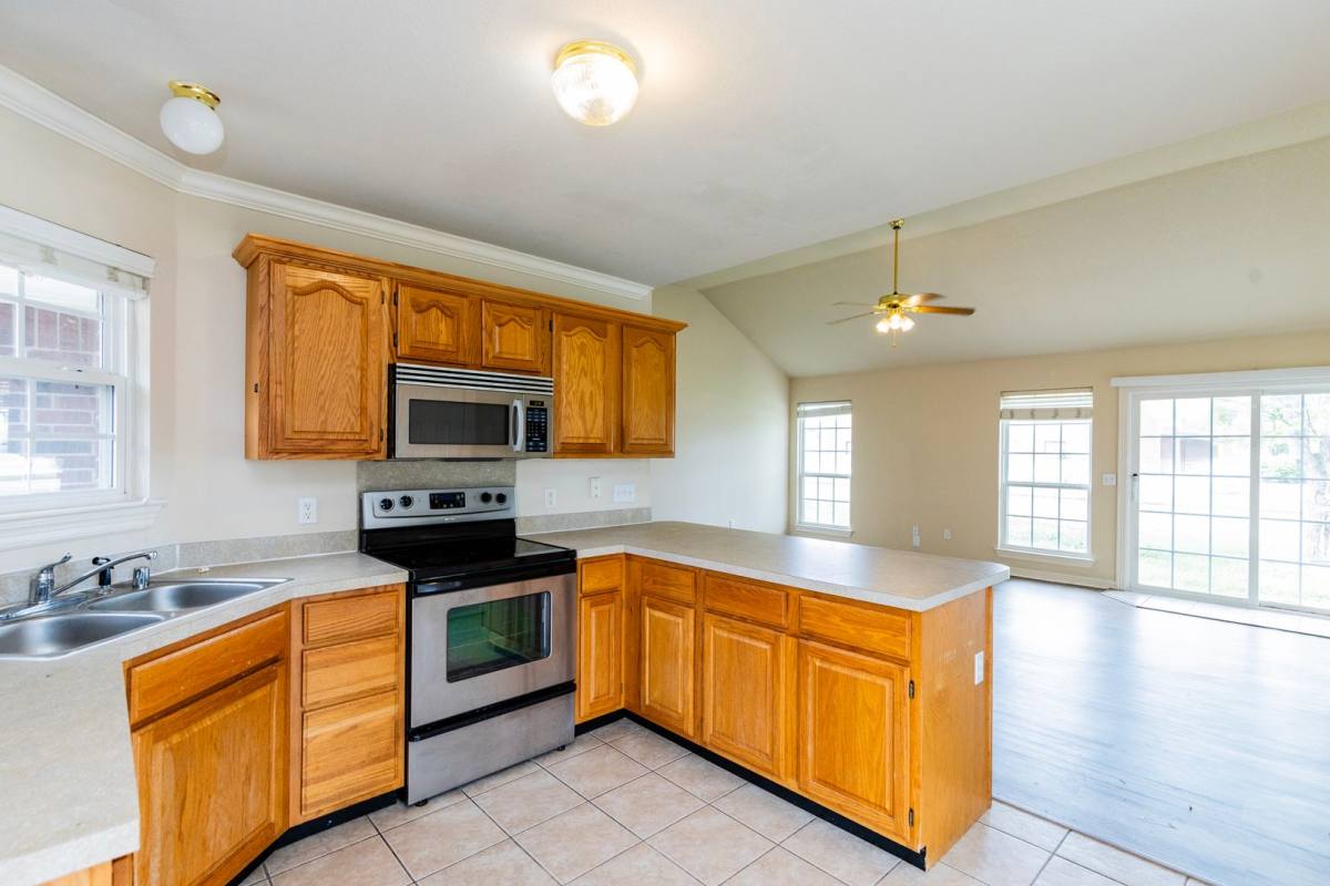House for rent at 255 B Ravenwood, Siloam Springs, AR 72761