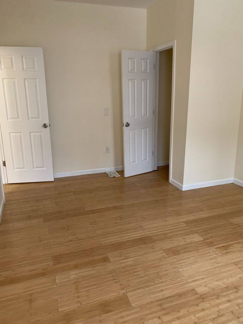 Apartment for rent at 14 Wainwright St, Newark, NJ 07112