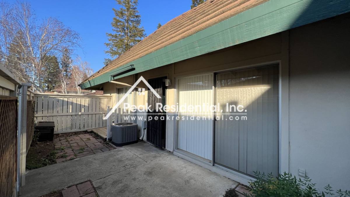 Condo for rent at 504 Roundtree Court, Sacramento, CA 95831