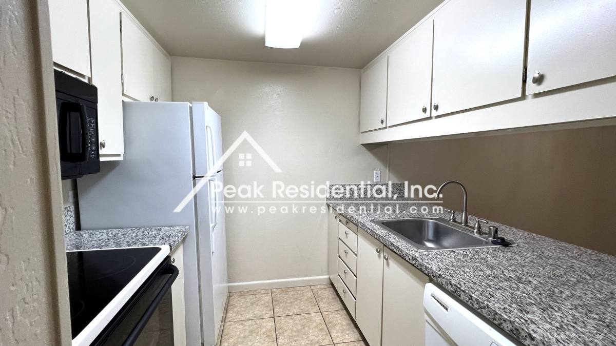 Condo for rent at 504 Roundtree Court, Sacramento, CA 95831