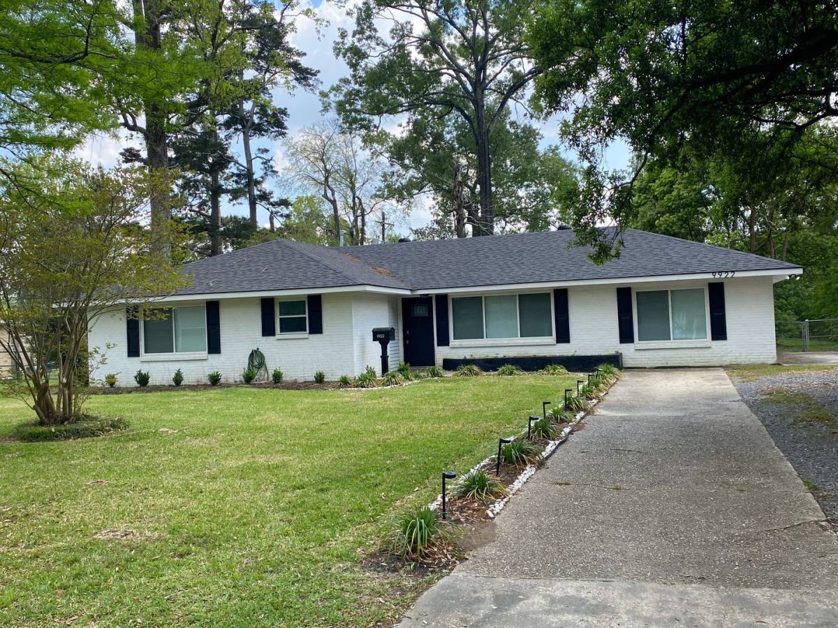 House for rent at 9922 N Parkview Dr, Baton Rouge, LA 70815