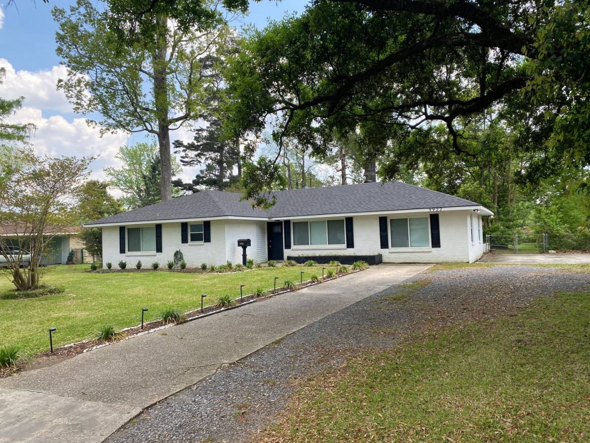 House for rent at 9922 N Parkview Dr, Baton Rouge, LA 70815