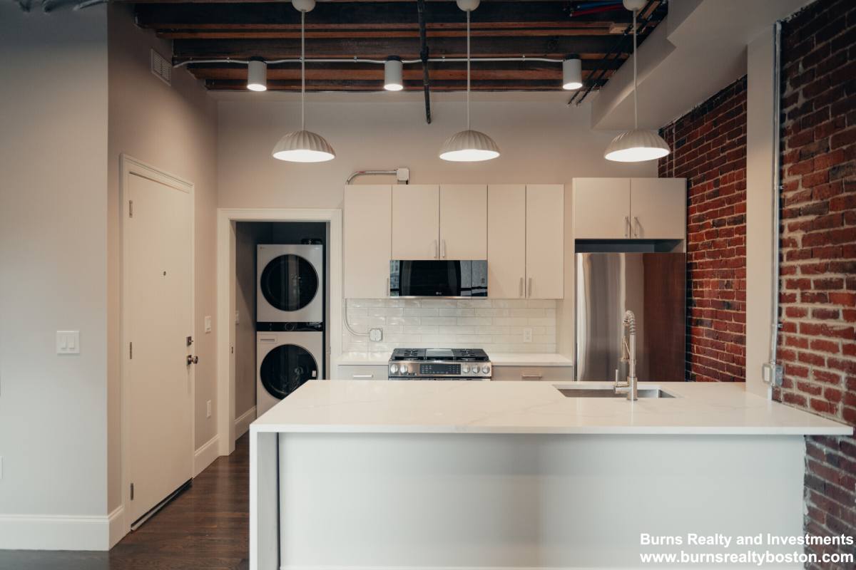Apartment for rent at 281 Franklin St #503, Boston, MA 02110