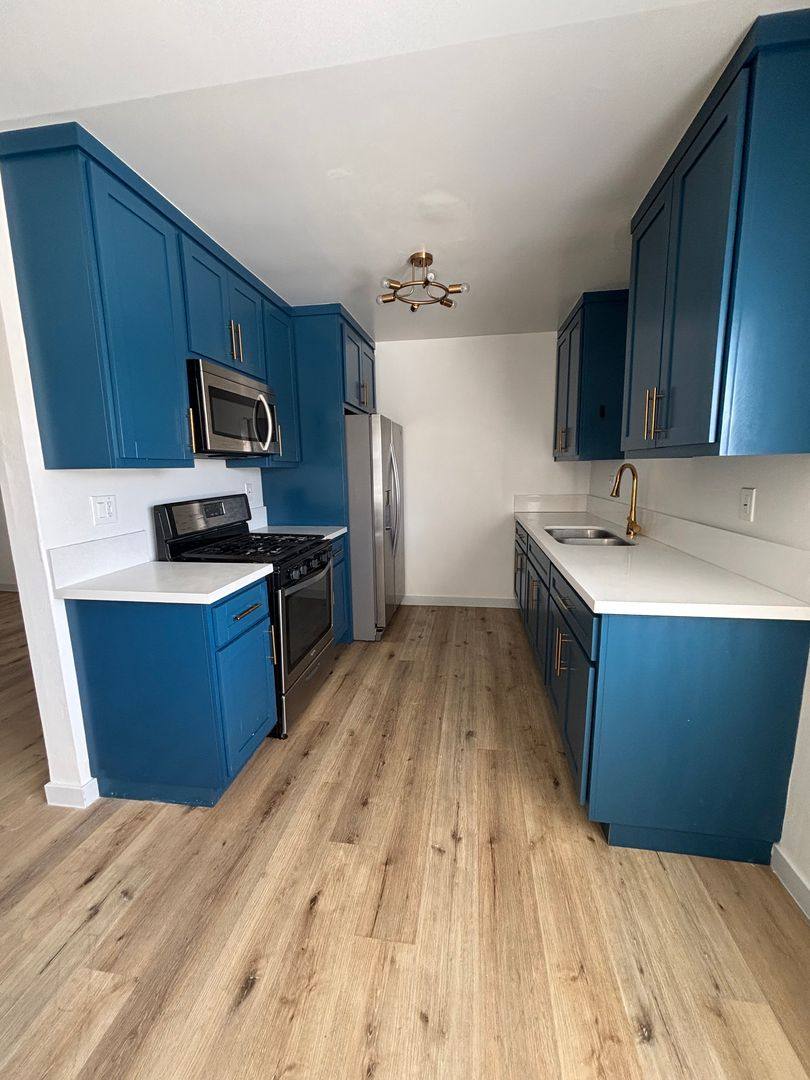 Apartment for rent at 630 Fir Ave, Inglewood, CA 90301