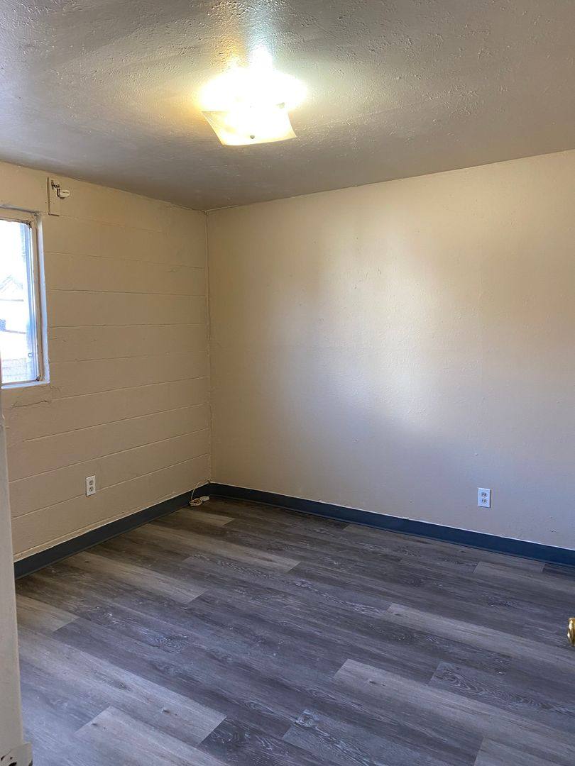 Apartment for rent at 510 N Wall Ave, Farmington, NM 87401