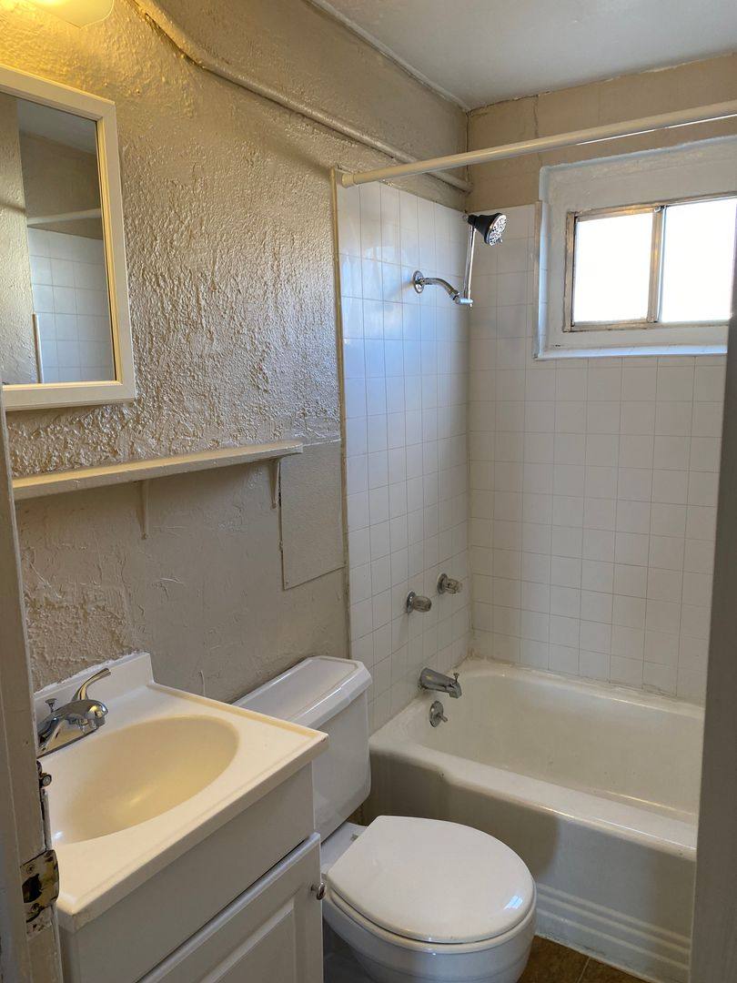 Apartment for rent at 510 N Wall Ave, Farmington, NM 87401