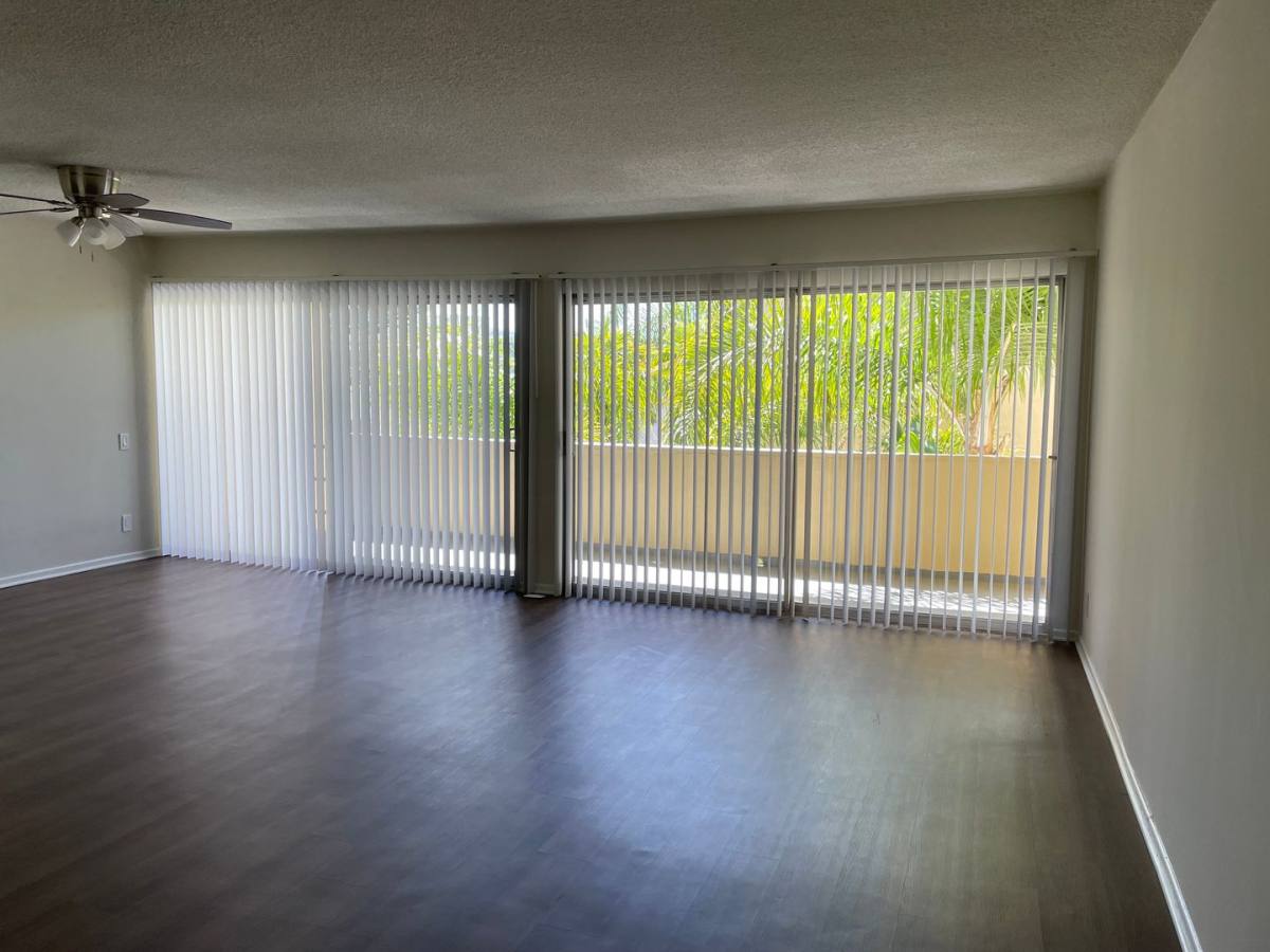 Apartment for rent at 14400 Addison St, Sherman Oaks, CA 91423