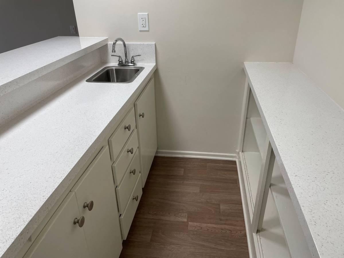 Apartment for rent at 14400 Addison St, Sherman Oaks, CA 91423
