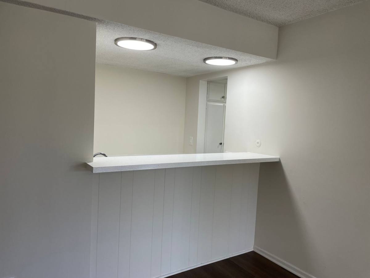 Apartment for rent at 14400 Addison St, Sherman Oaks, CA 91423