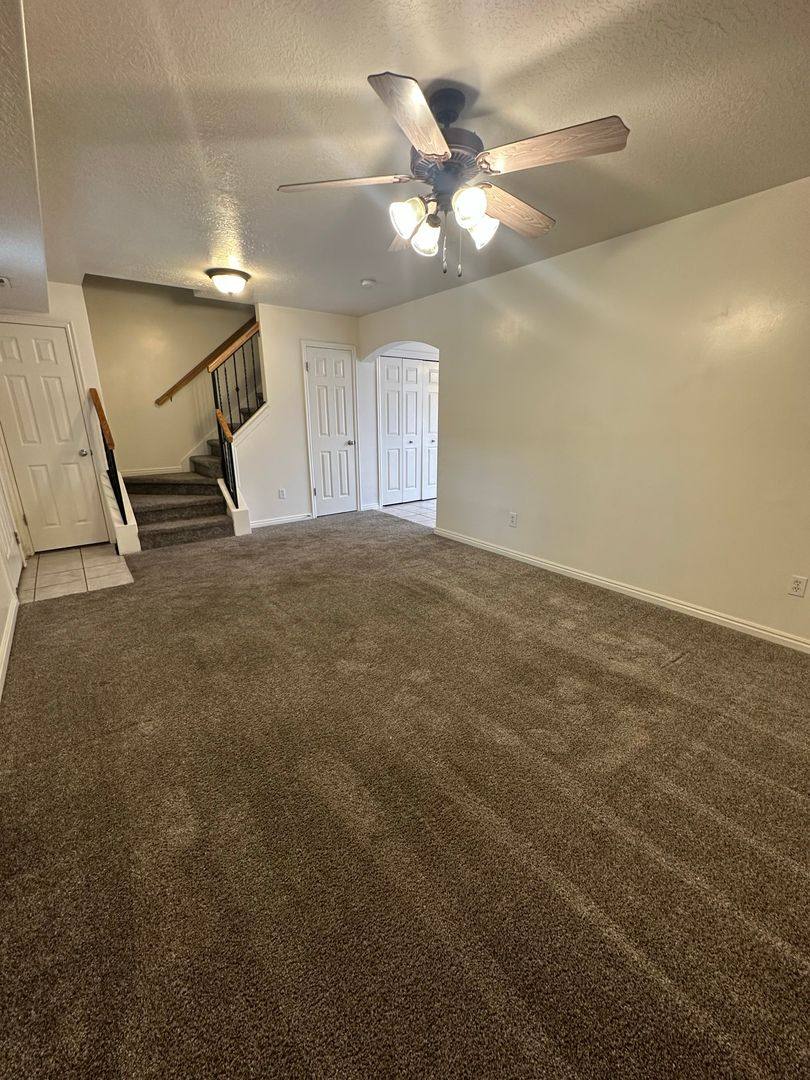 Townhouse for rent at 830 S 550 E, Clearfield, UT 84015