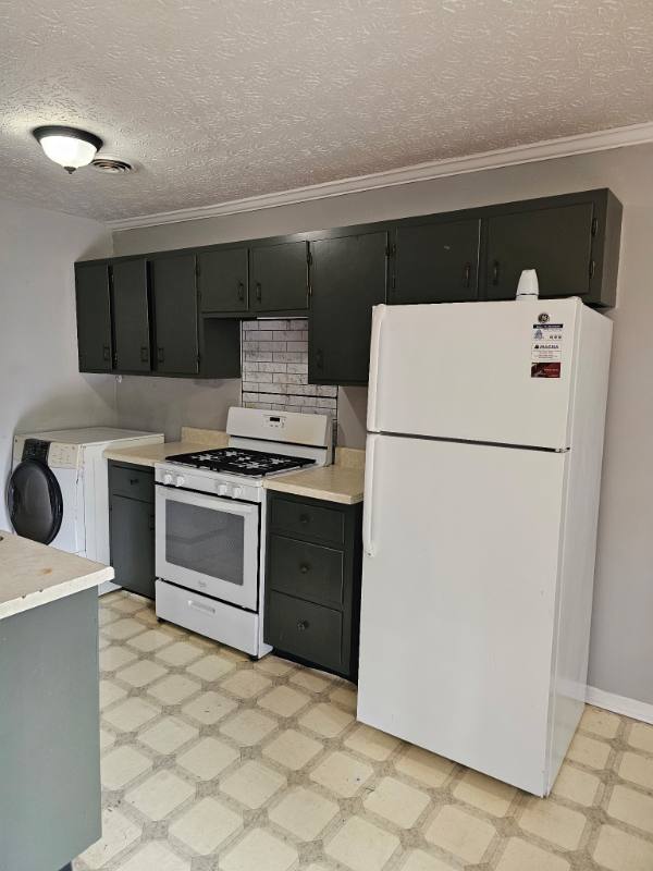 Apartment for rent at 165 Midway Dr #A, Oliver Springs, TN 37840