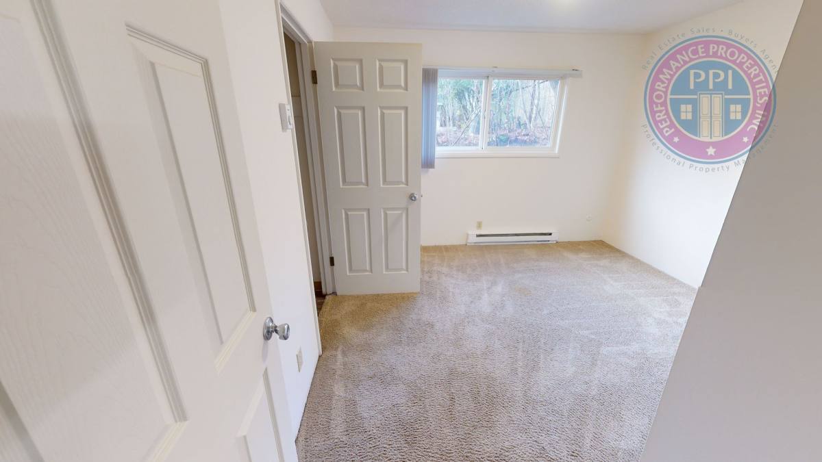 Apartment for rent at 525 SE 28th Ave, Portland, OR 97214
