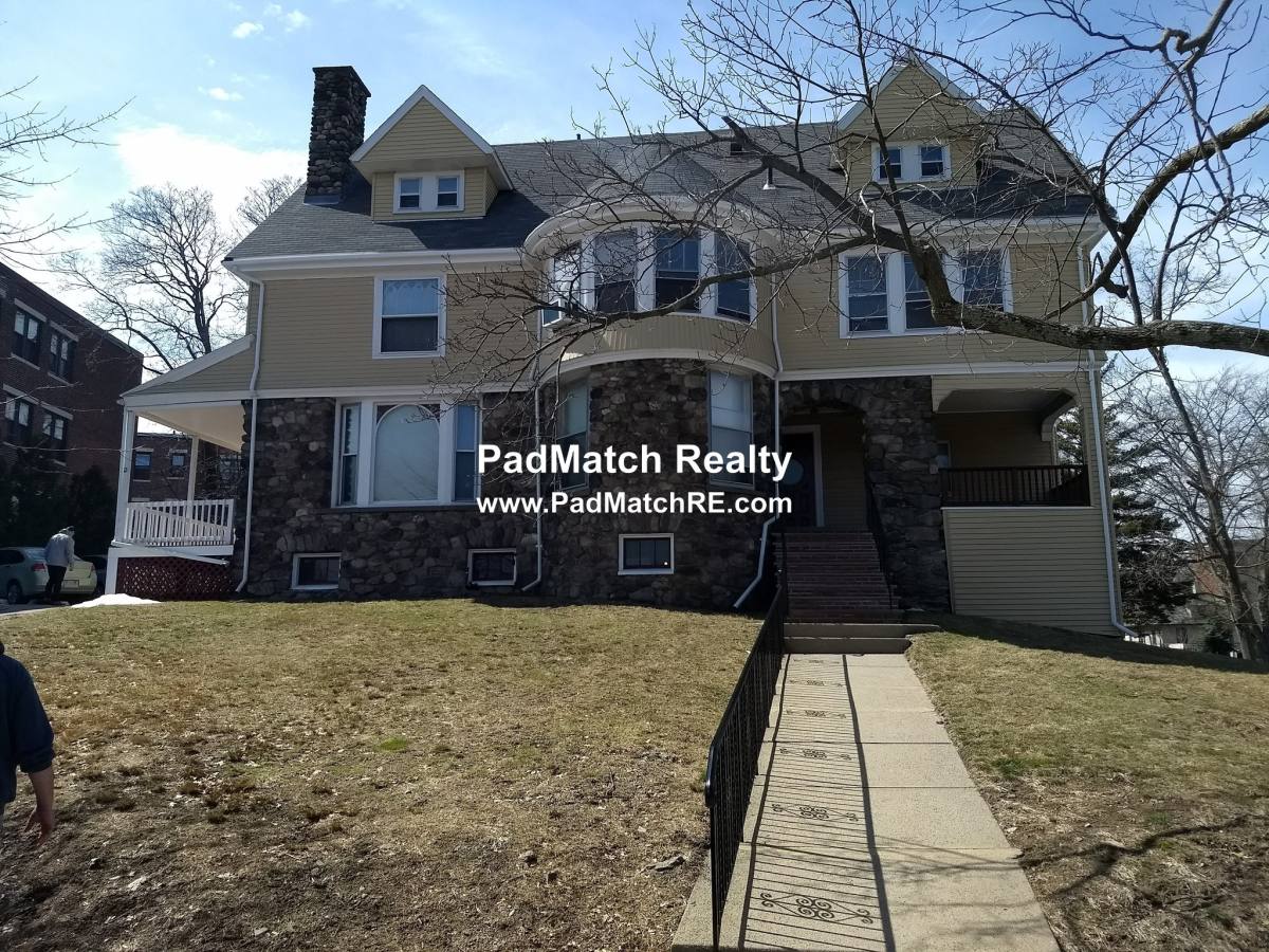 Apartment for rent at 14 Chiswick #3, Brighton, MA 02135