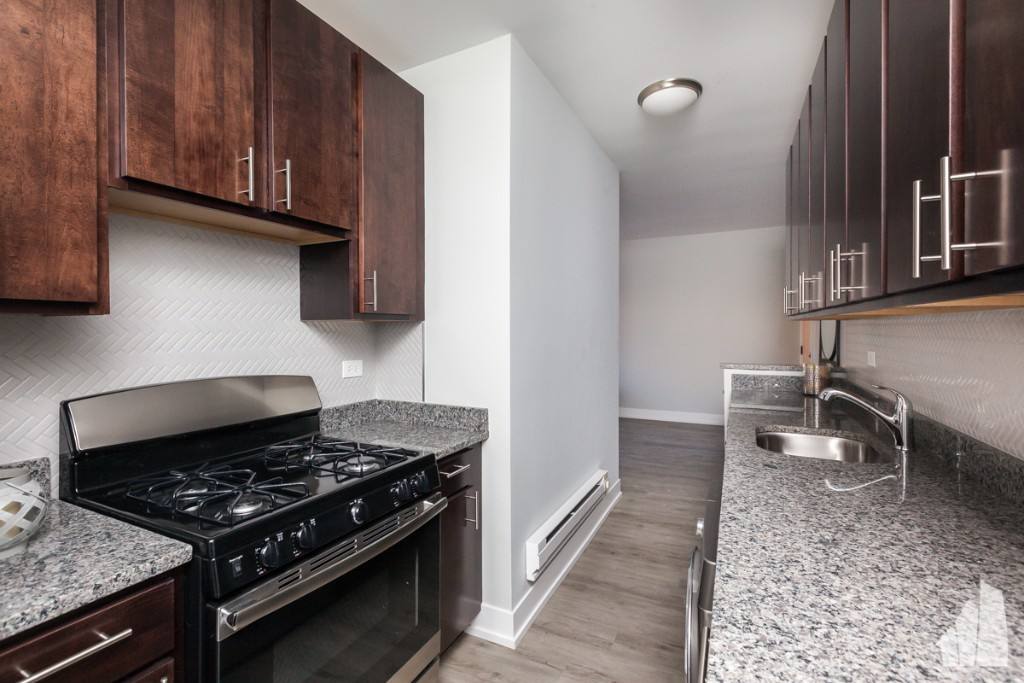 Apartment for rent at 711 W Brompton #53, Chicago, IL 60657