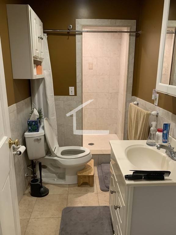 Apartment for rent at 152 Washington St #1, Medford, MA 02155