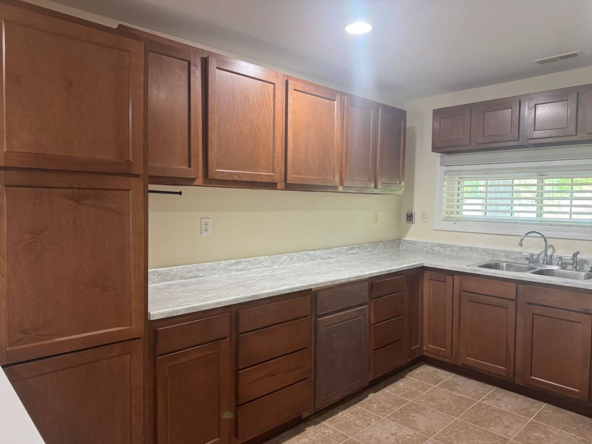 950 Perrytown Rd, New Bern, NC 28562 - House for Rent - Image 4