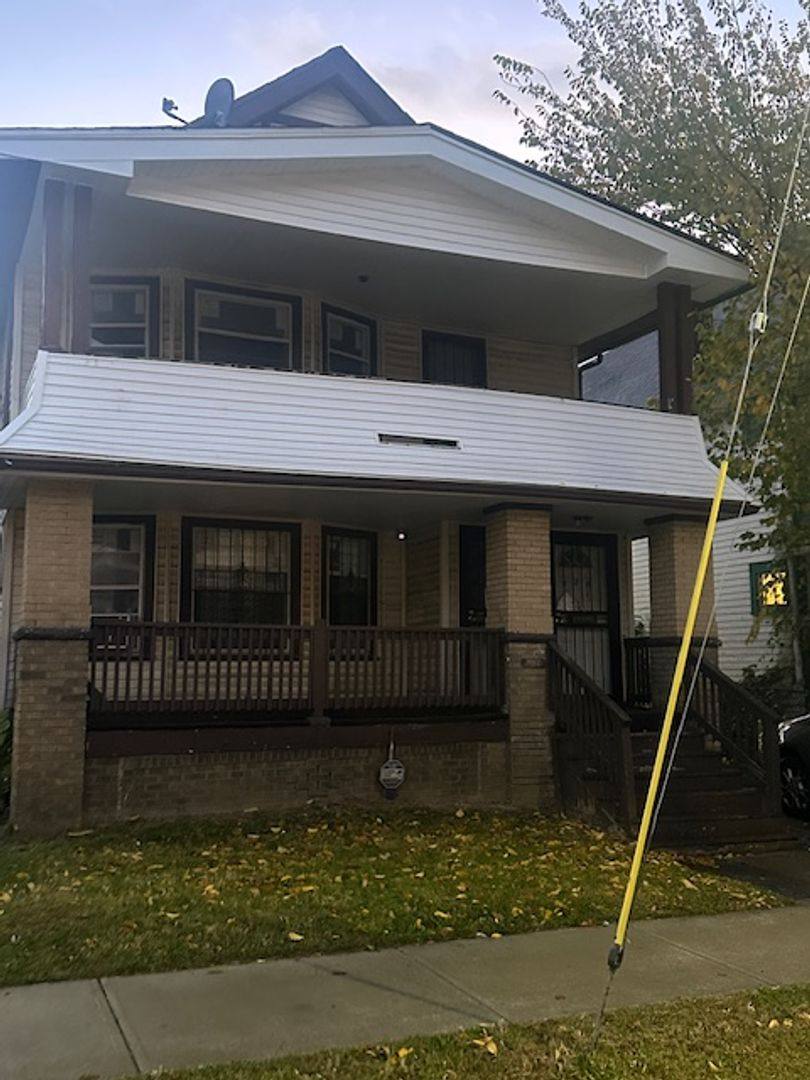 Apartment for rent at 976-978 Paxton, Cleveland, OH 44108