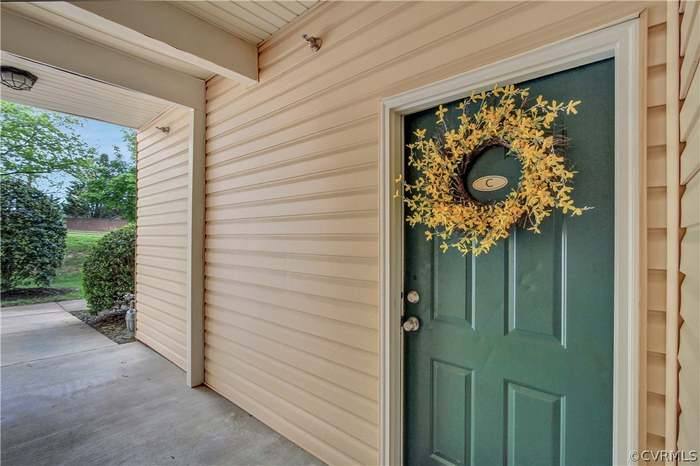 Apartment for rent at 9000 Links Lane, Glen Allen, VA 23059
