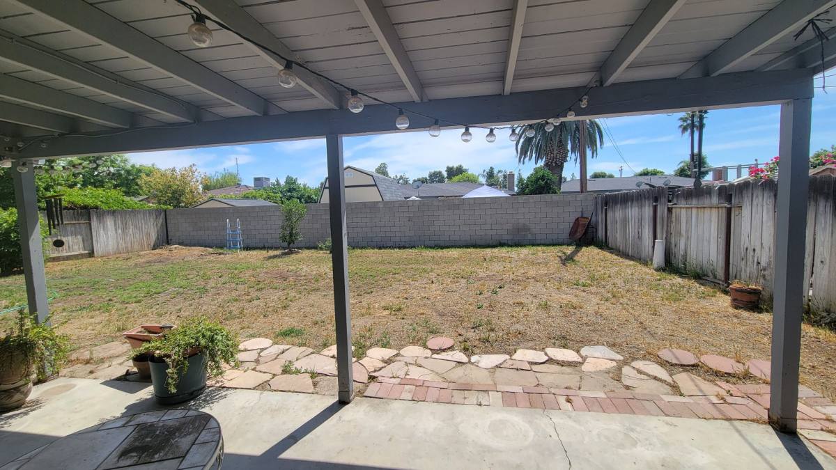 House for rent at 2313 San Lorenzo, Bakersfield, CA 93304