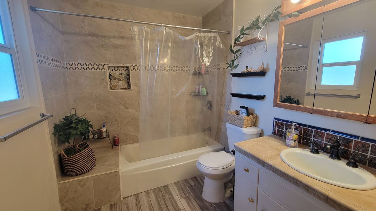 House for rent at 2313 San Lorenzo, Bakersfield, CA 93304