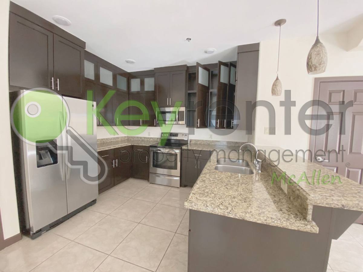 Townhouse for rent at 1205 E Daffodil Ave, McAllen, TX 78501