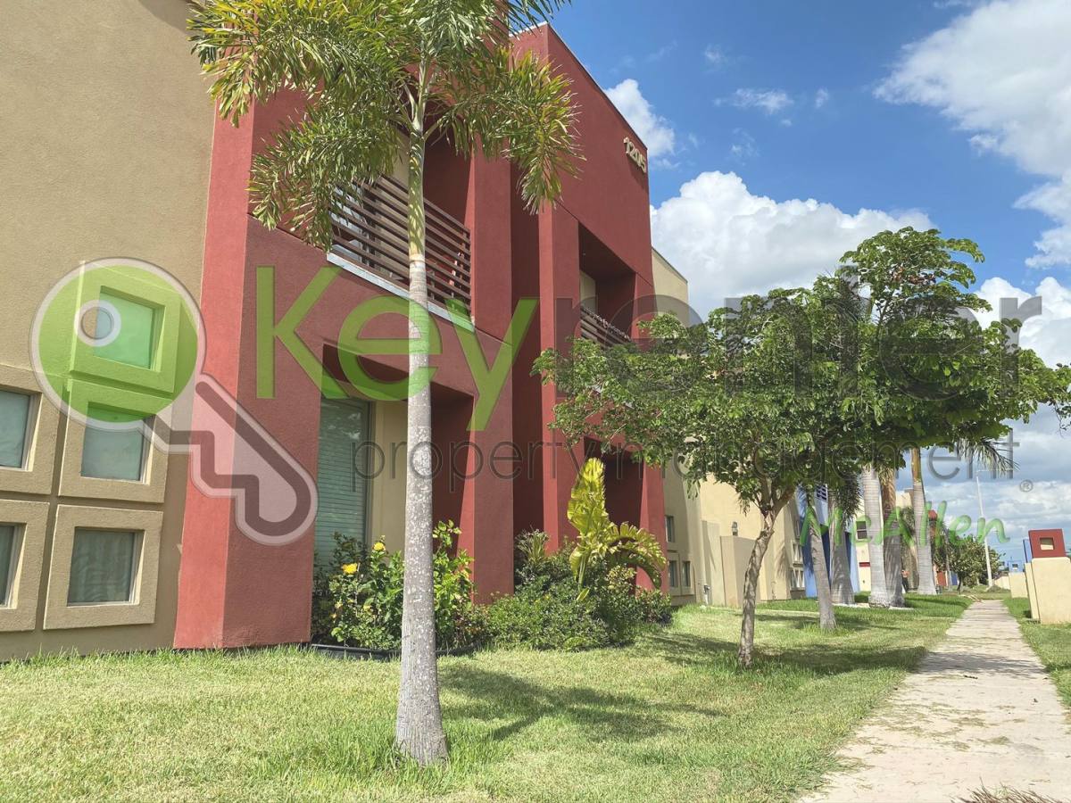 Townhouse for rent at 1205 E Daffodil Ave, McAllen, TX 78501