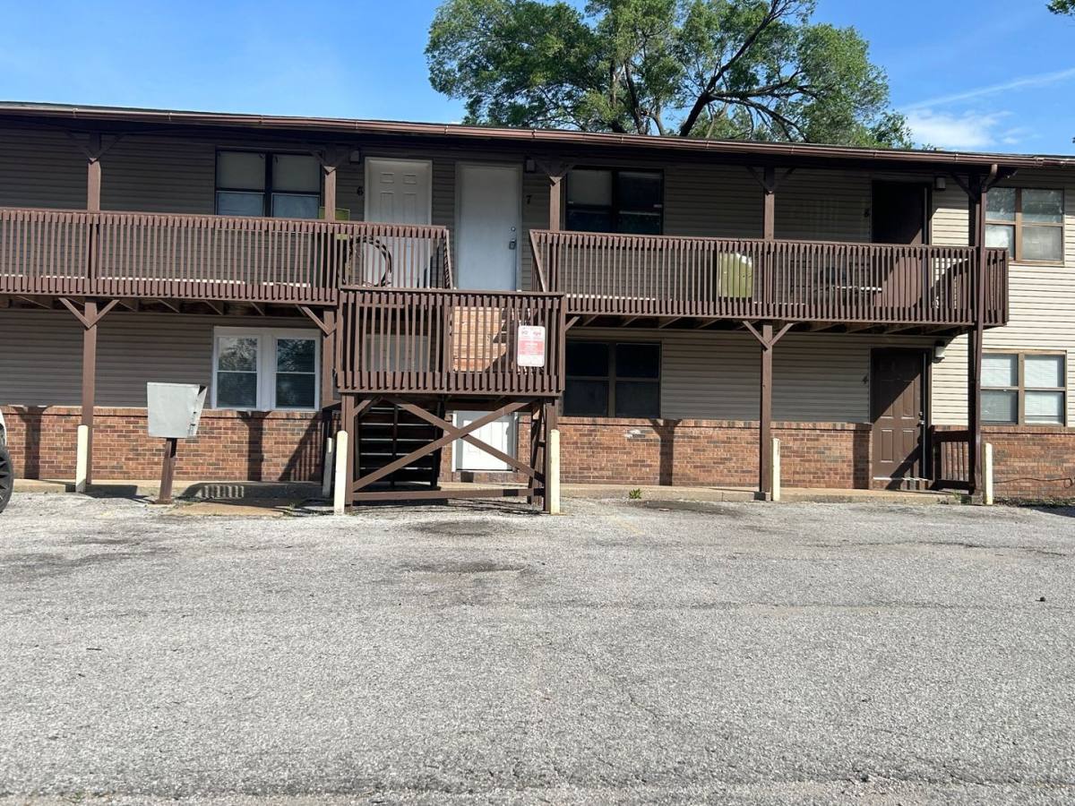 Apartment for rent at 4017 Mississippi, East Saint Louis, IL 62206