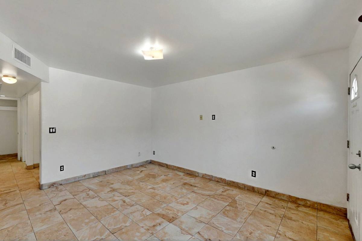 Apartment for rent at 530-540 S Yarbrough, El Paso, TX 79915