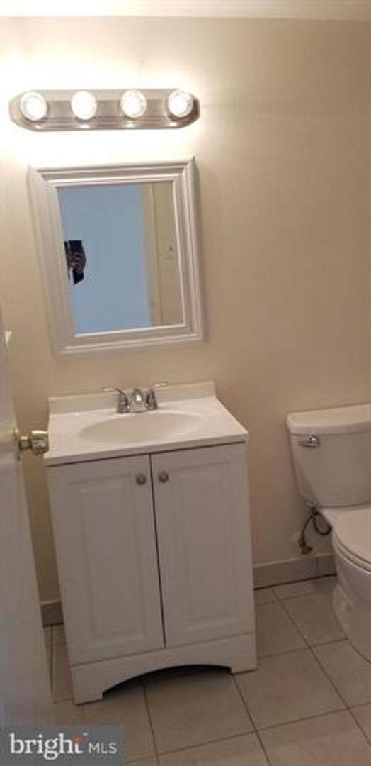 Condo for rent at 491 N Armistead St, Alexandria, VA 22313