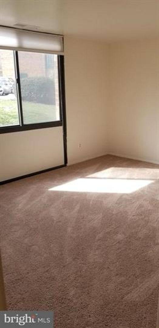 Condo for rent at 491 N Armistead St, Alexandria, VA 22313