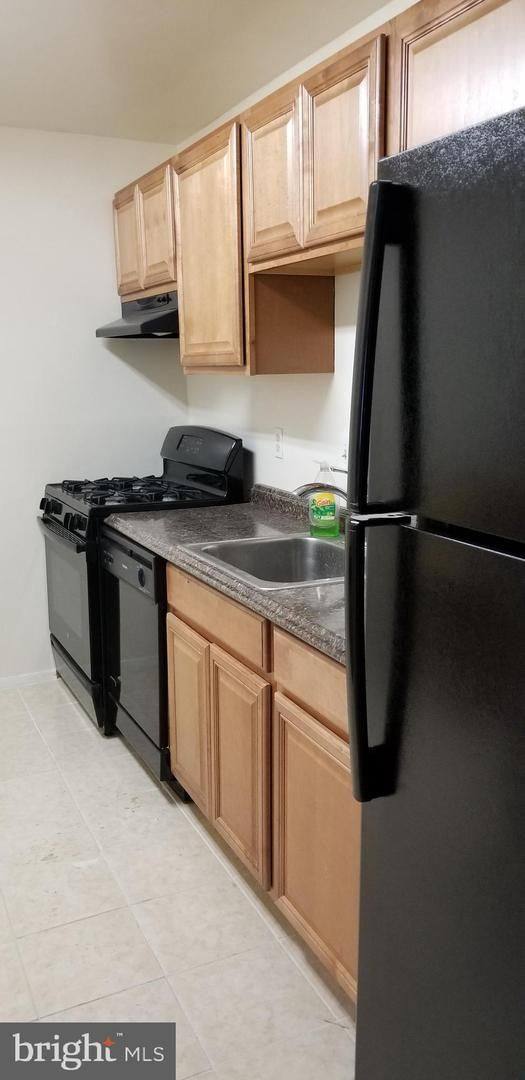 Condo for rent at 491 N Armistead St, Alexandria, VA 22313
