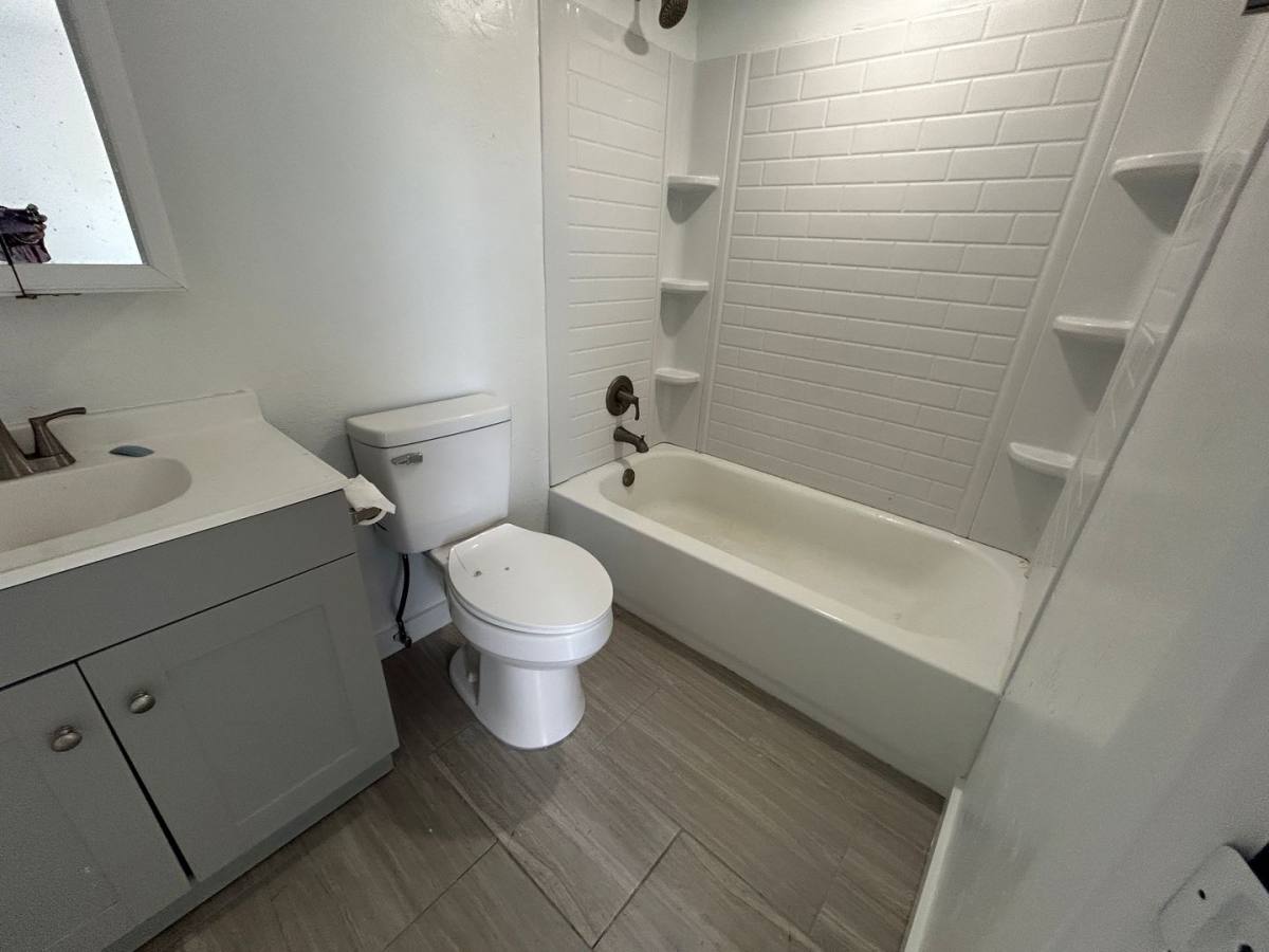 Apartment for rent at 4712 SE 5th Place, Cape Coral, FL 33904