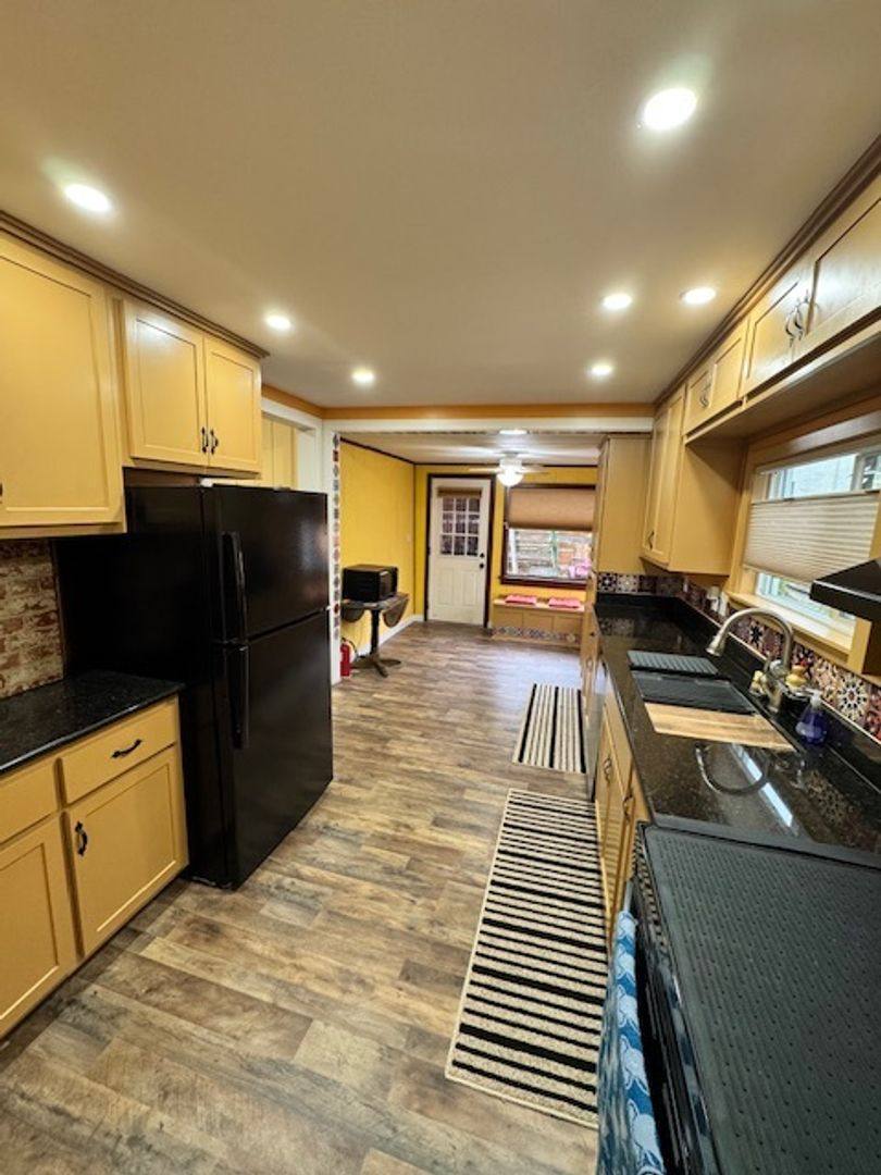 Apartment for rent at 2352 Shasta St, Redding, CA 96001